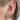 ornament-piercingsmycke-akta-guld-vit-opalit-topp-mandala-invictus-tragus.jpg
